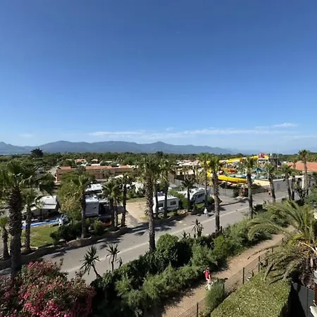 Cosy A Saint-cyprien Avec Vue Et Montagnes, Climatisation Et Parking - Fr-1-732-102 *