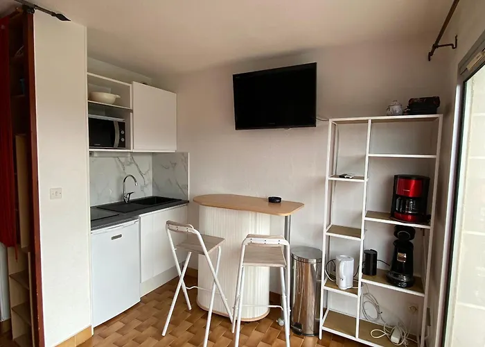 Cosy A Saint-cyprien Avec Vue Et Montagnes, Climatisation Et Parking - Fr-1-732-102 סן סיפריאן